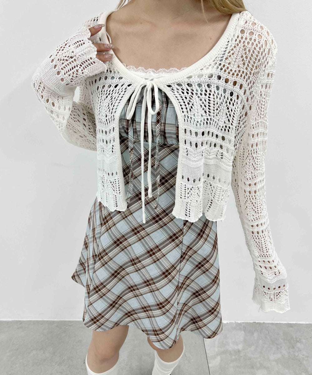 ホワイト モデル：160㎝ F着用