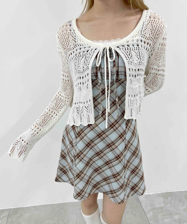 ホワイト モデル：160㎝ F着用