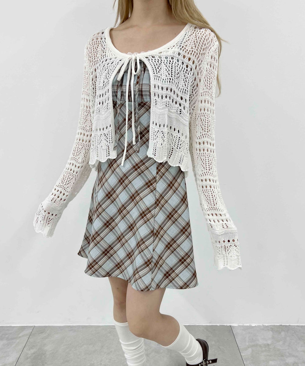 ホワイト モデル：160㎝ F着用