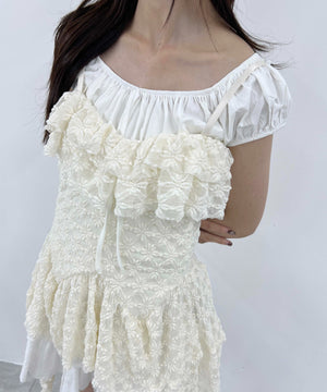 ホワイトアイボリー モデル：157㎝ F着用