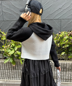 カレッジロゴショートニットパーカー