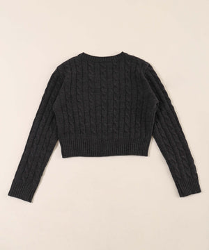 Vネックケーブルニット