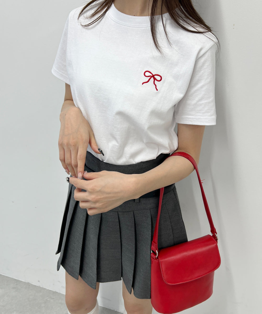 ホワイト モデル：158㎝ F着用