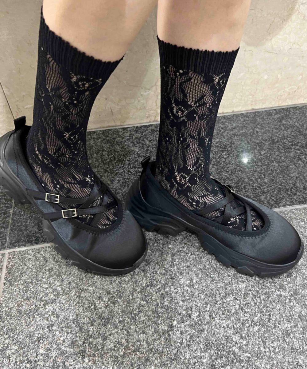 クロスストラップボリュームシューズ