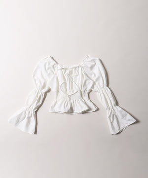 パフスリーブリボンブラウス