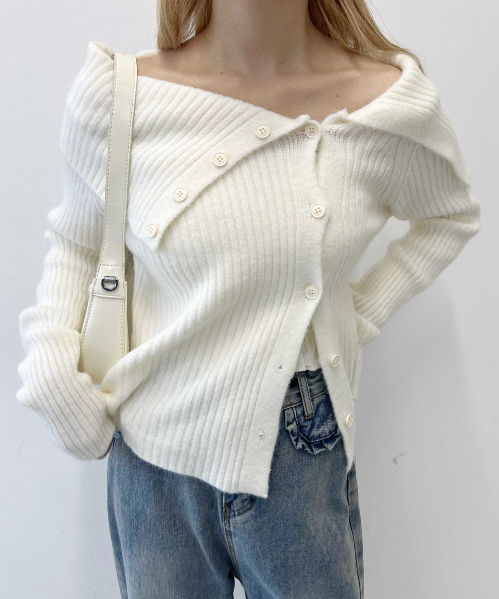 ホワイト モデル：160㎝ F着用