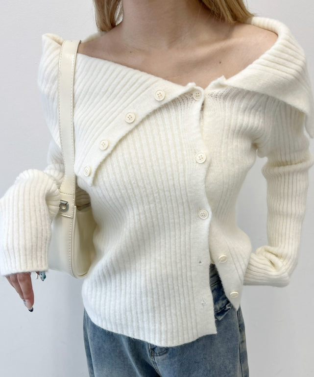 ホワイト モデル：160㎝ F着用