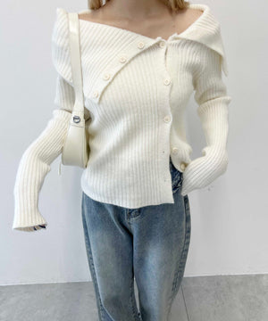 ホワイト モデル：160㎝ F着用