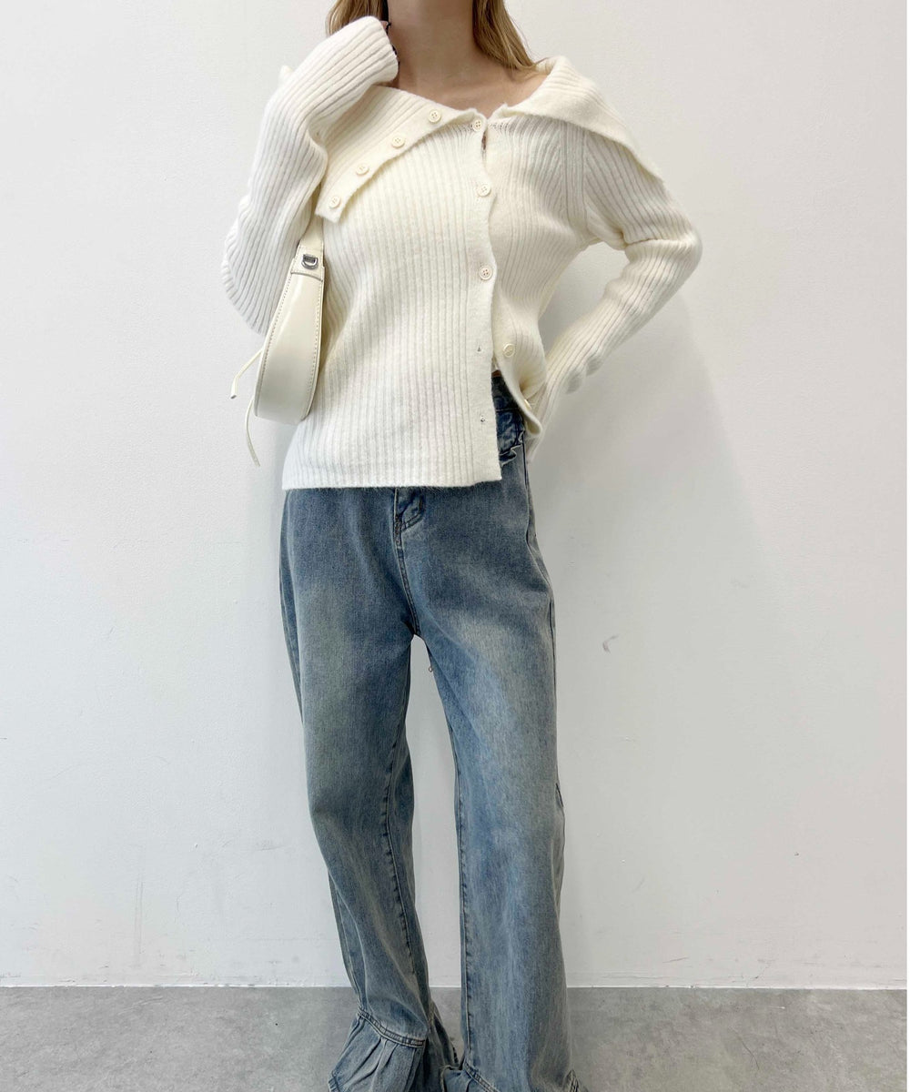 ホワイト モデル：160㎝ F着用