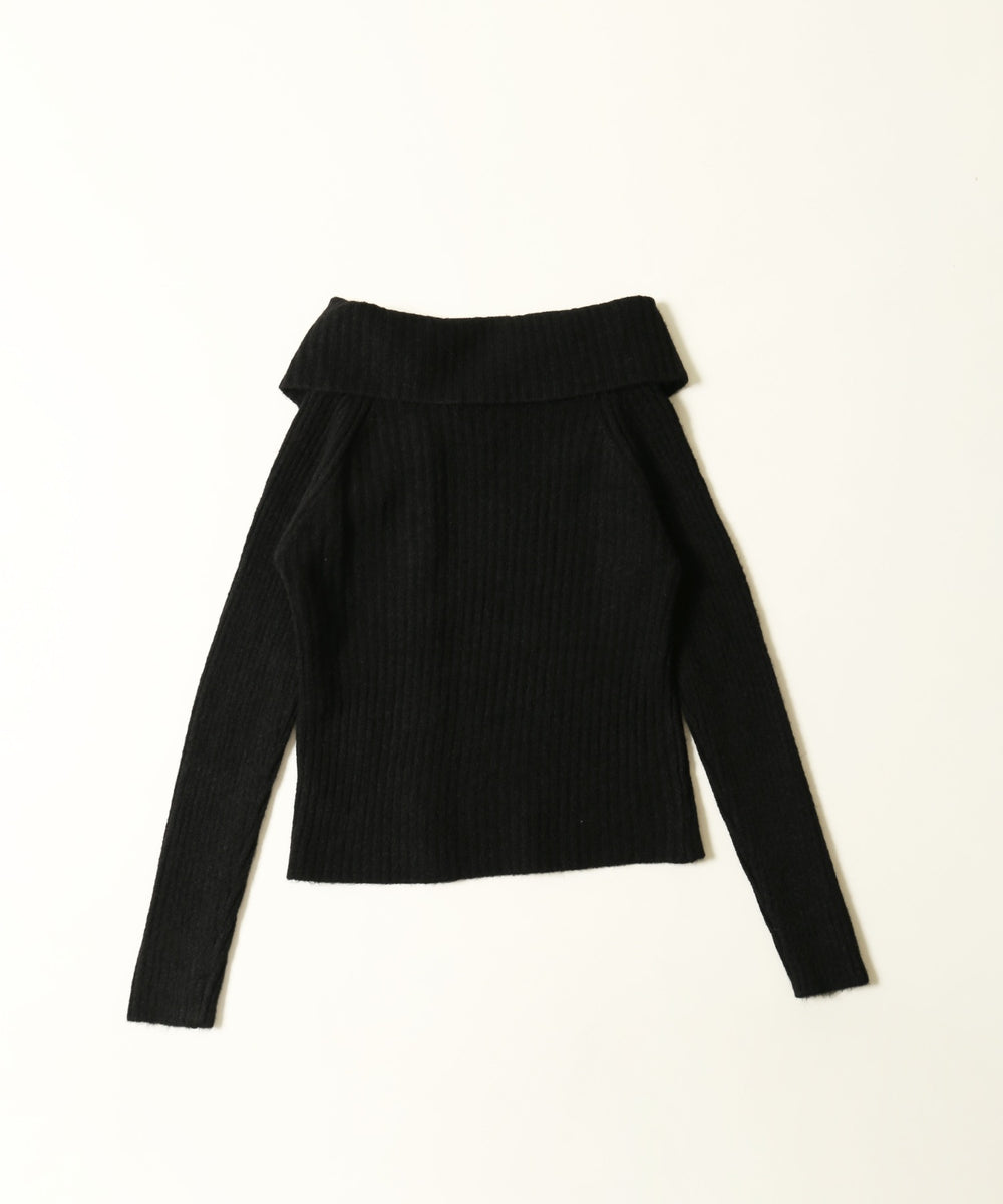 ビッグカラーオフショルニット