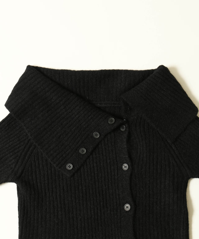 ビッグカラーオフショルニット