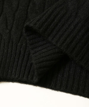 ワンポイントケーブルショートニット