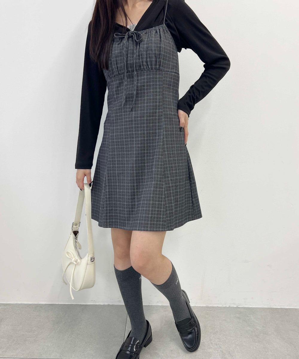 グレー モデル：157㎝ F着用