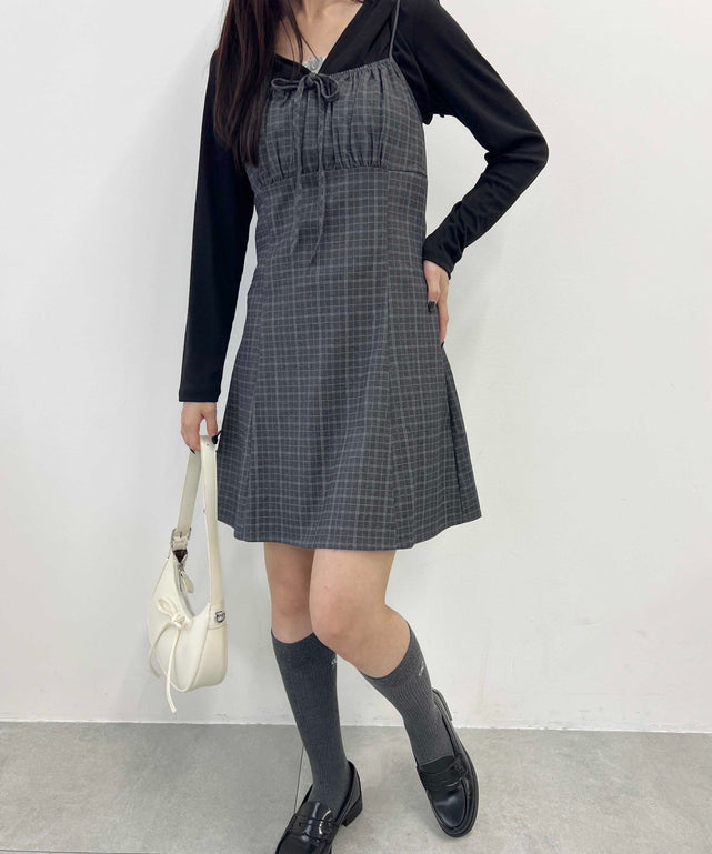 グレー モデル：157㎝ F着用