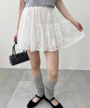 ホワイト モデル：160㎝ F着用