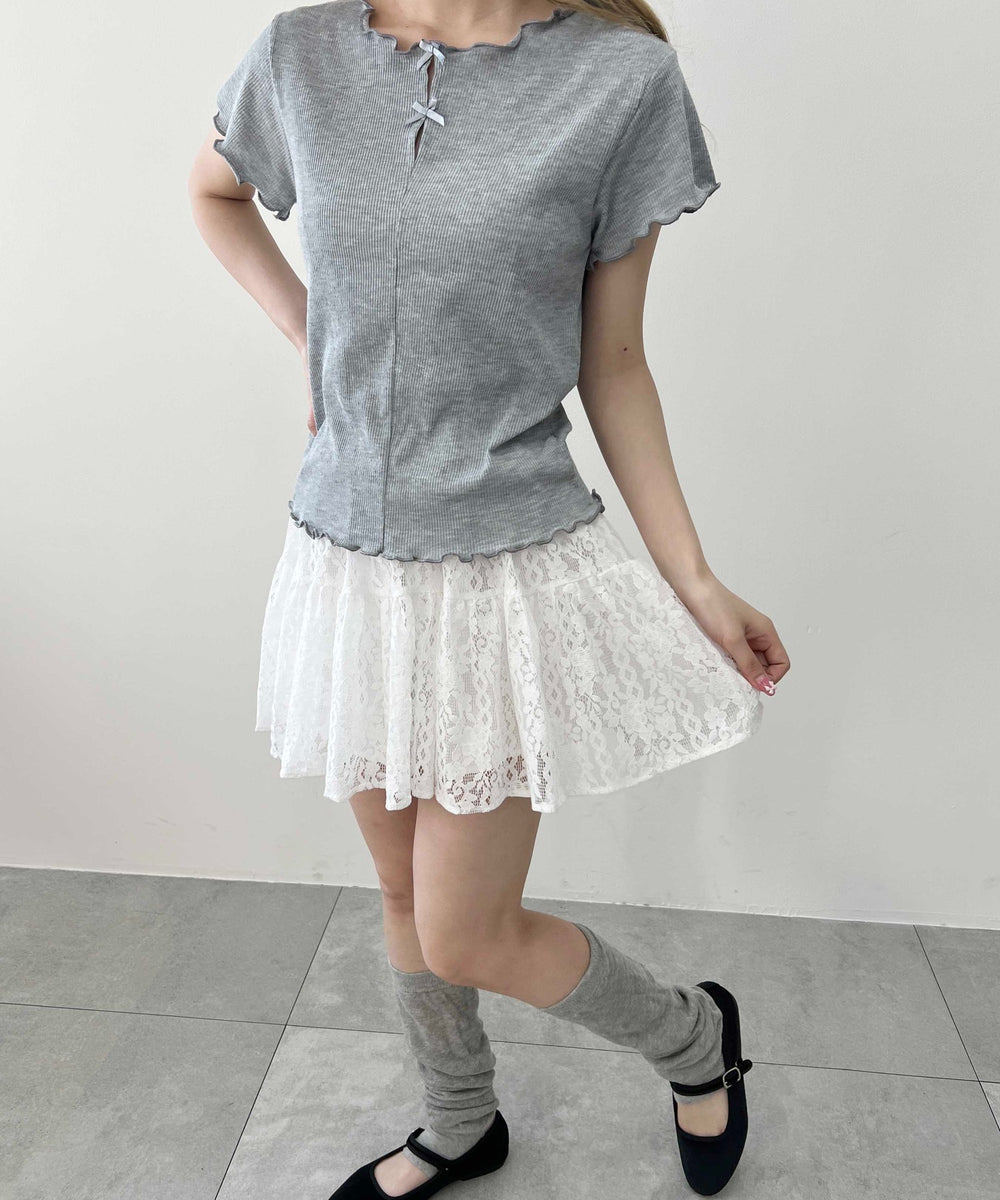 ホワイト モデル：160㎝ F着用