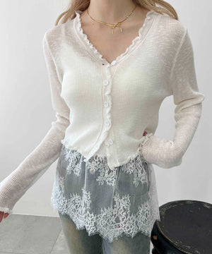 ホワイト モデル：160㎝ F着用