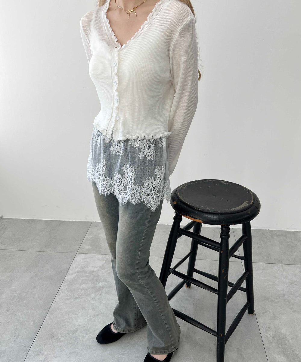 ホワイト モデル：160㎝ F着用