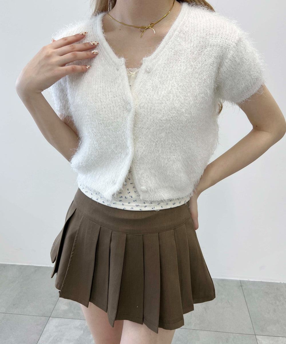 ホワイト モデル：160㎝ F着用