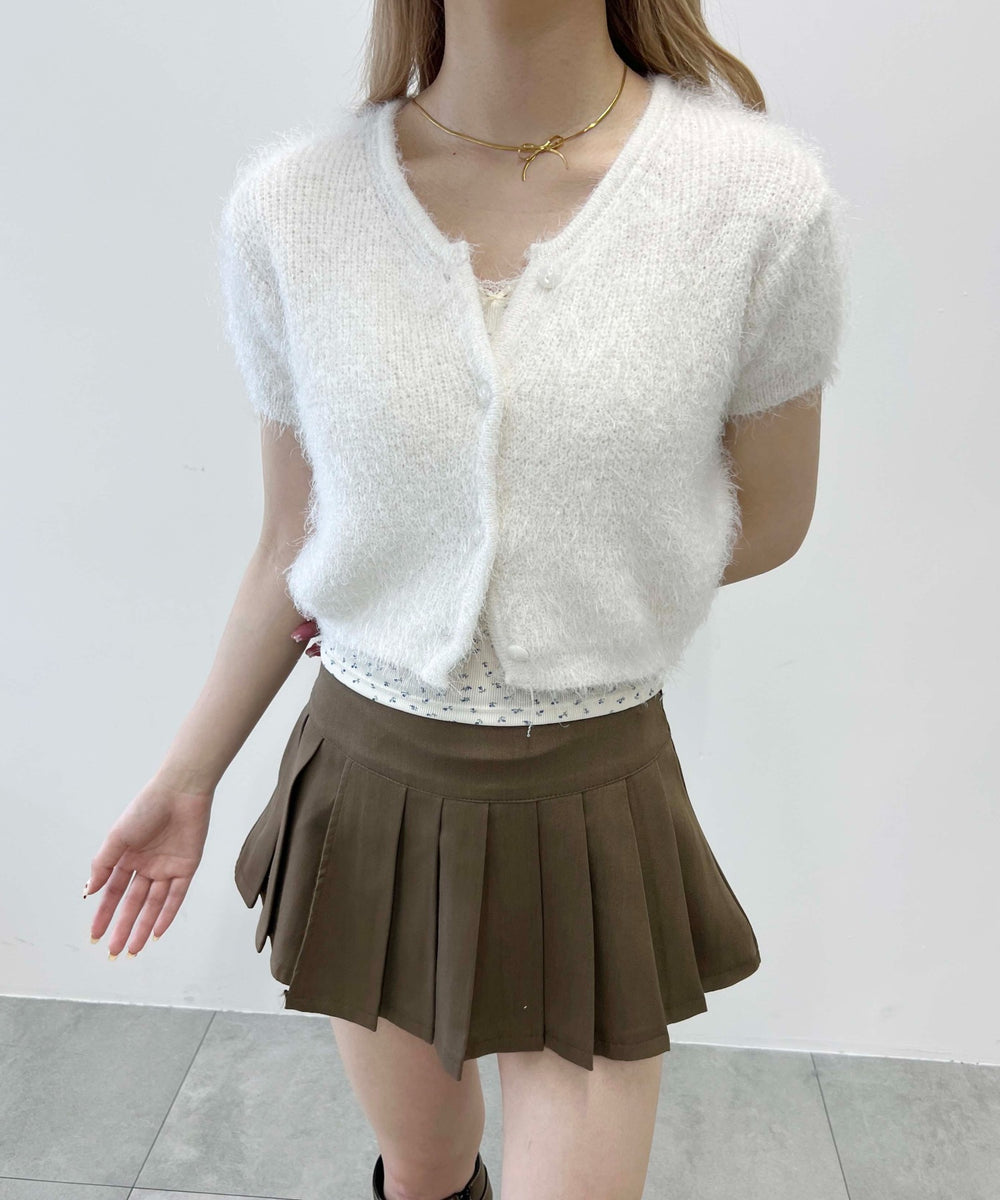 ホワイト モデル：160㎝ F着用