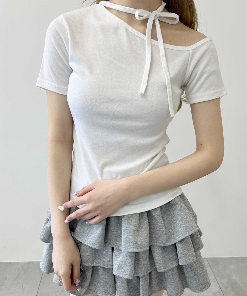 ホワイト モデル：160㎝ F着用