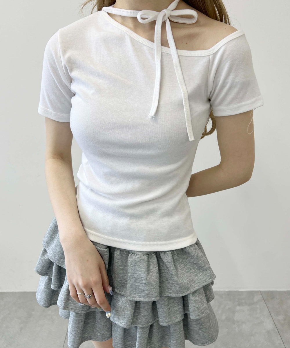 ホワイト モデル：160㎝ F着用