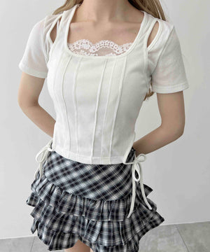 ホワイト モデル：160㎝ F着用