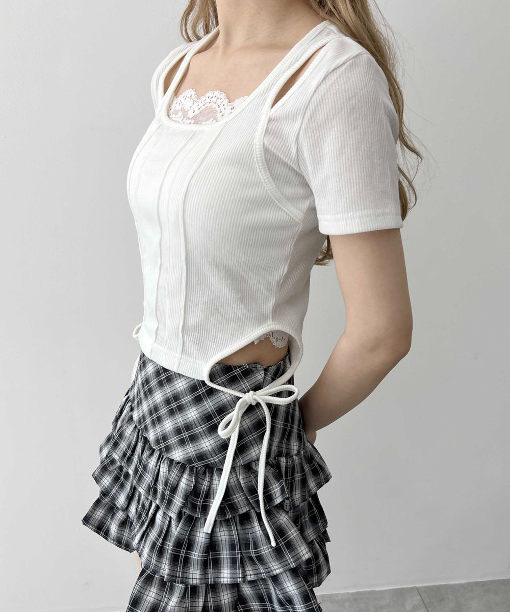 ホワイト モデル：160㎝ F着用