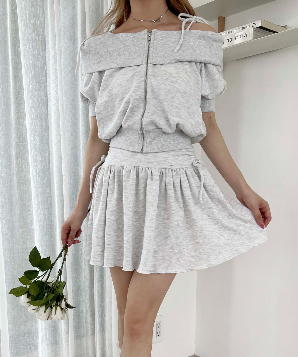 グレー モデル：160㎝ F着用