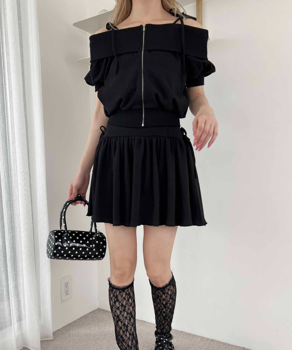 ブラック モデル：160㎝ F着用