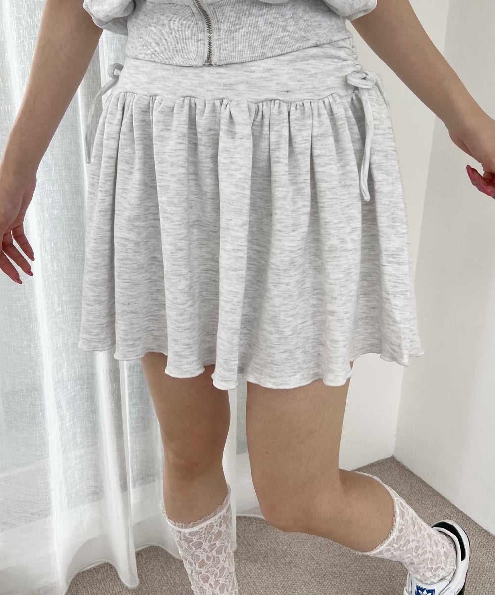 グレー モデル：160㎝ F着用