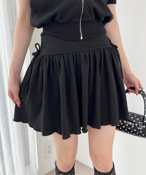 ブラック モデル：160㎝ F着用