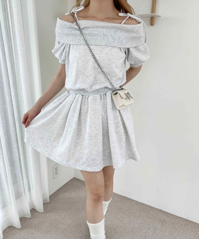 グレー モデル：160㎝ F着用