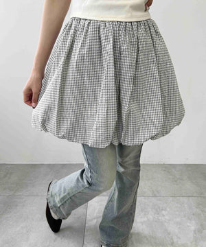 ホワイト モデル：160㎝ F着用