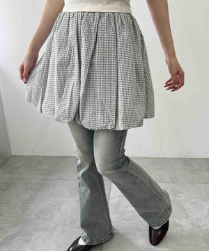 ホワイト モデル：160㎝ F着用