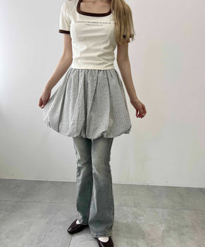 ホワイト モデル：160㎝ F着用