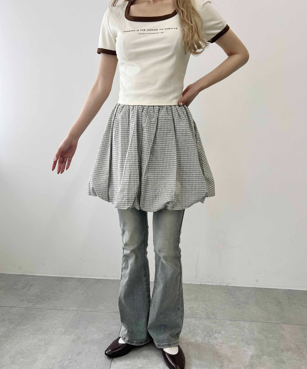 ホワイト モデル：160㎝ F着用