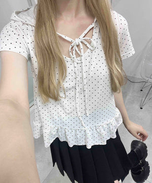 ホワイト モデル：160㎝ F着用