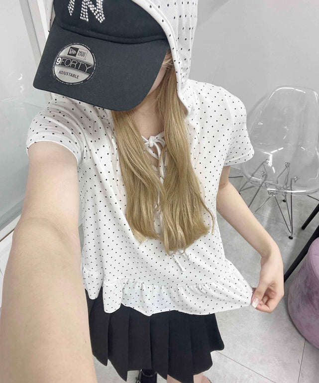 ホワイト モデル：160㎝ F着用