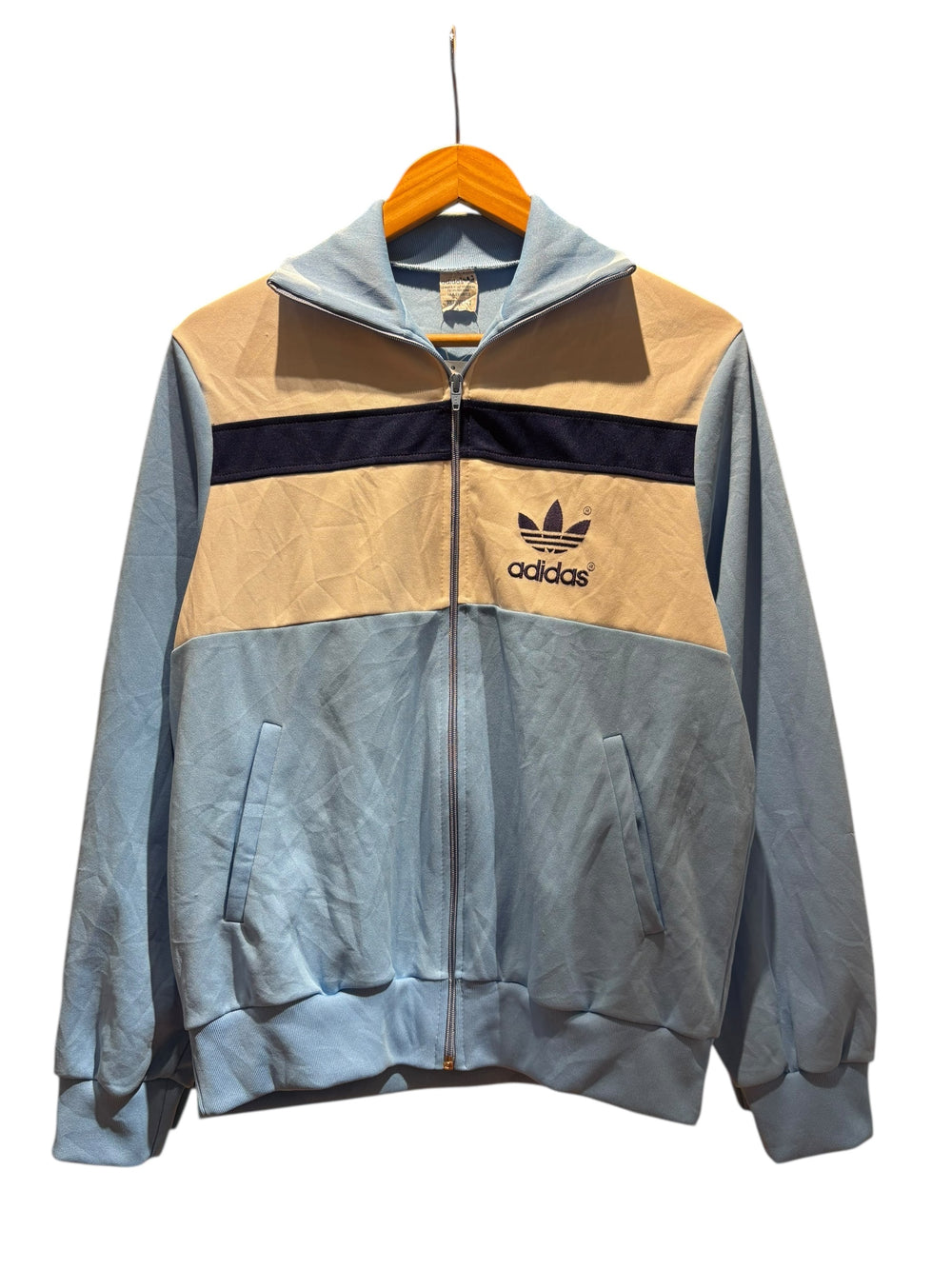 adidas トラックジャケット