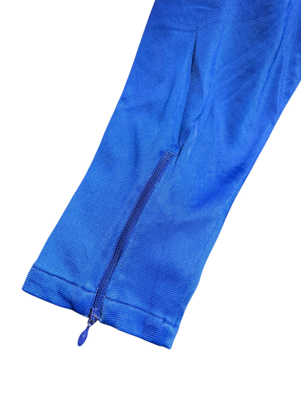 adidas トラックジャケット