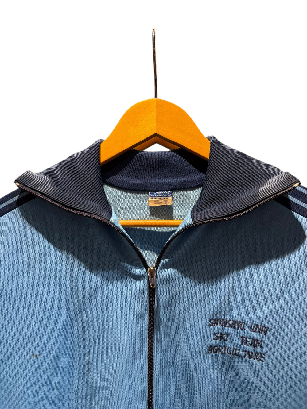 adidas トラックジャケット