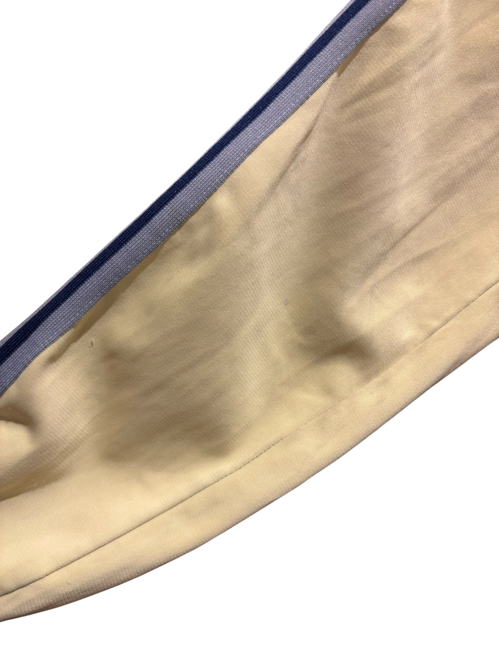 adidas トラックジャケット