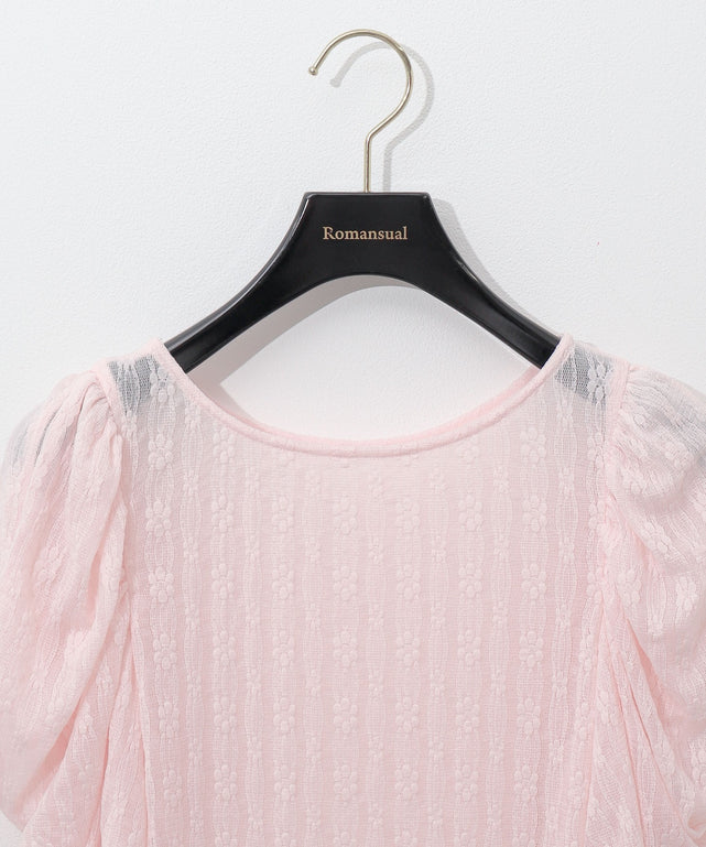 パフスリーブレースレオタード