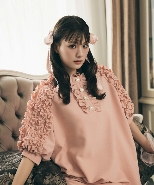 ボリュームフリルチュニックブラウス/ピンク モデル：164㎝ F着用