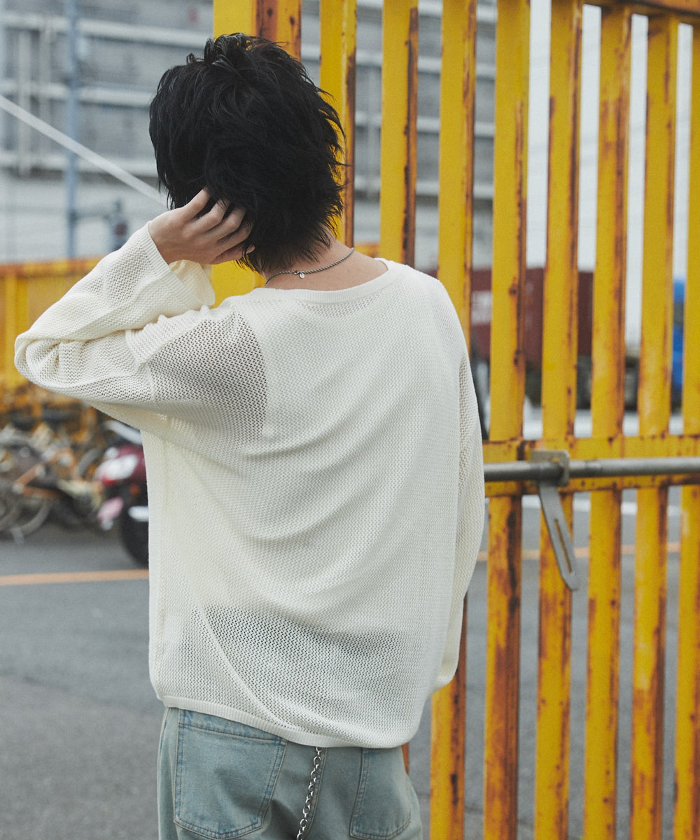 オフホワイト モデル：180cm L着用