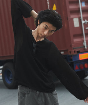 ブラック モデル：180cm L着用