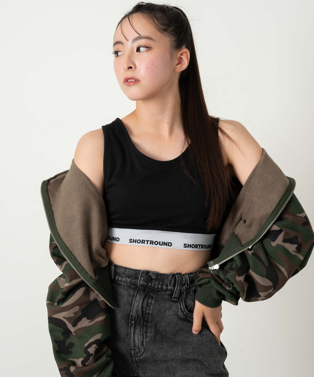 ブラック モデル：152cm サイズS着用