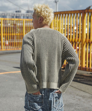 ベージュ　モデル：178㎝　L着用