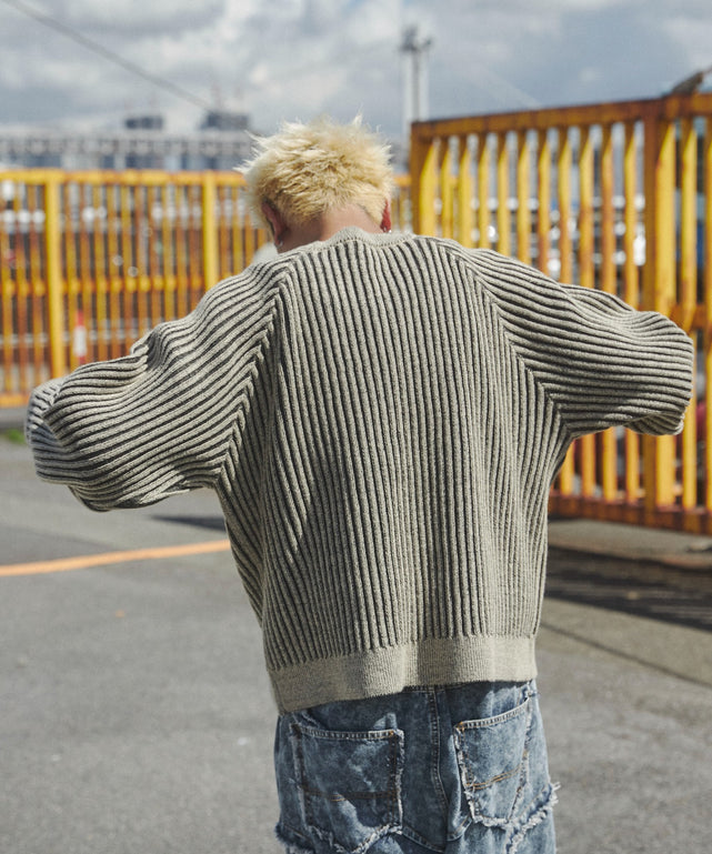 ベージュ　モデル：178㎝　L着用